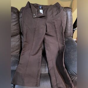 New with tags brown linen pants. Women’s size 16. Van Heusen Brand.